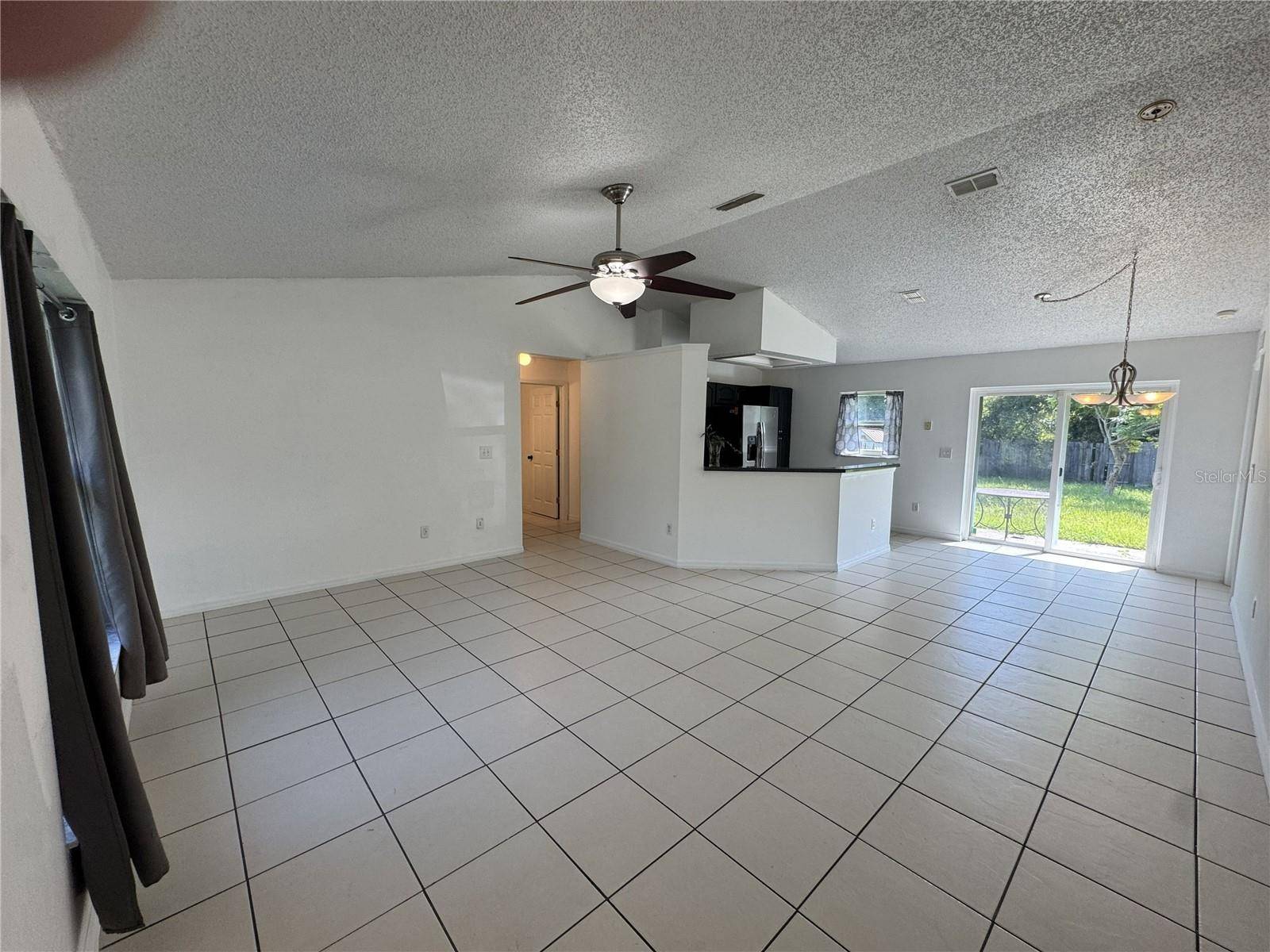 393 WALNUT AVE, Orange City, FL 32763