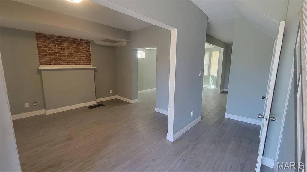 1389 Hamilton AVE, St Louis, MO 63112