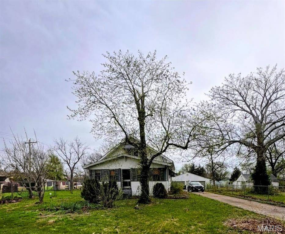 4074 Breckenridge LN, Granite City, IL 62040