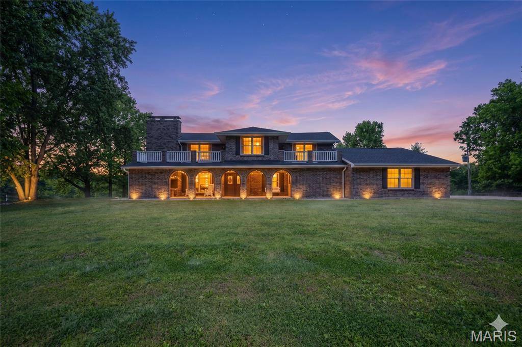 1873 Longview LN, Rolla, MO 65401