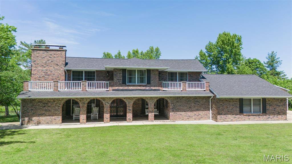 1873 Longview LN, Rolla, MO 65401