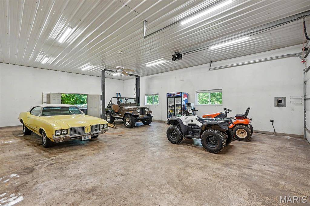 1311 Duke RD, Augusta, MO 63332
