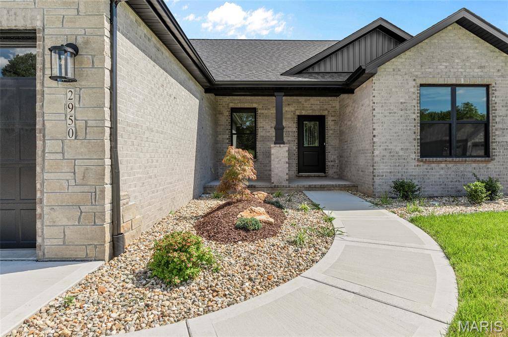 2950 Bluff Ridge CT, Maryville, IL 62062