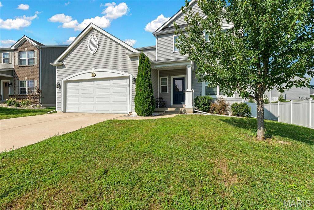 225 Thorn Brook DR, O'fallon, MO 63366