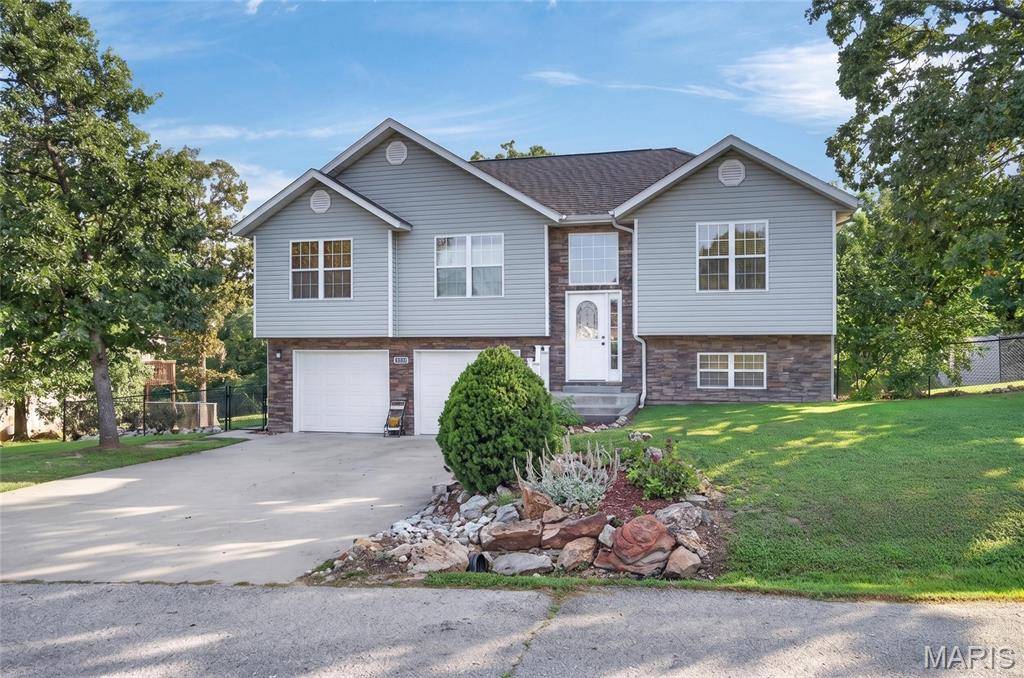 18719 Lynn LN, Waynesville, MO 65583