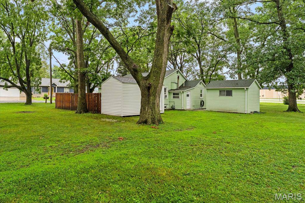 208 S Walnut ST, Freeburg, IL 62243