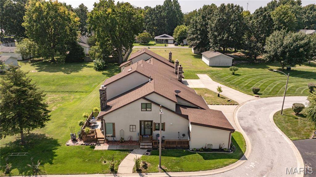 522 N Springfield ST #8, Virden, IL 62690