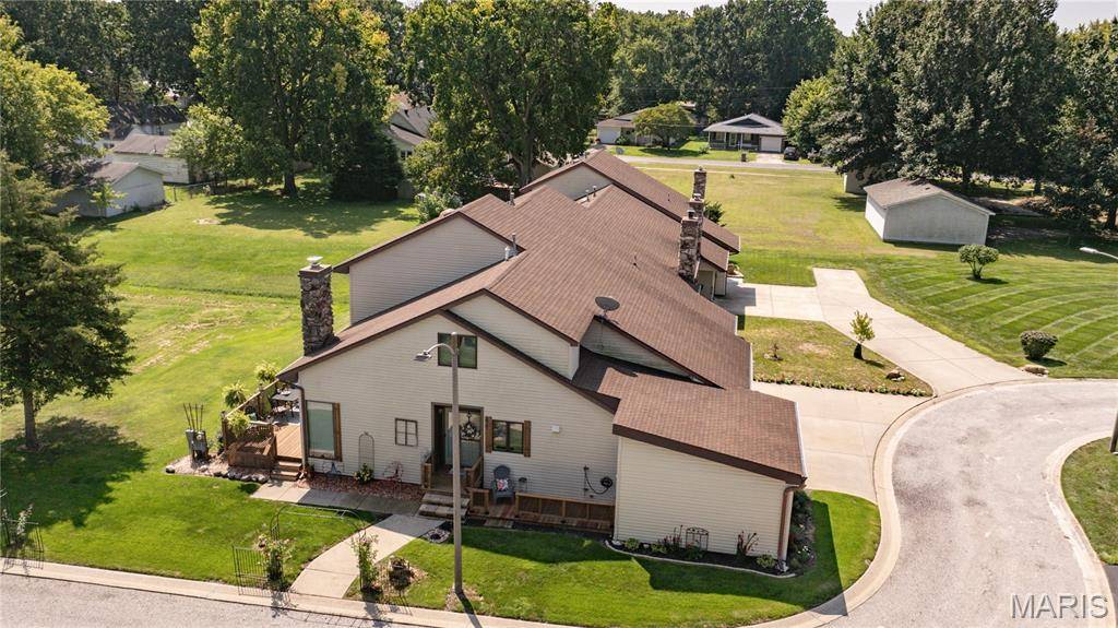 522 N Springfield ST #8, Virden, IL 62690