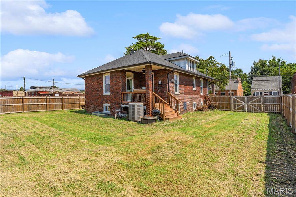 113 Mascoutah AVE, Belleville, IL 62220