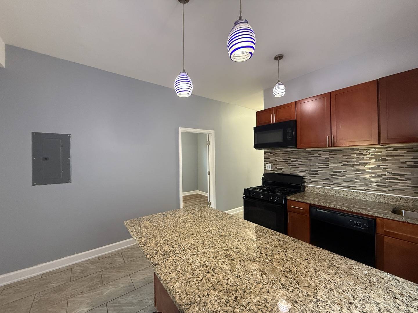 9738 S Avenue L #2, Chicago, IL 60617