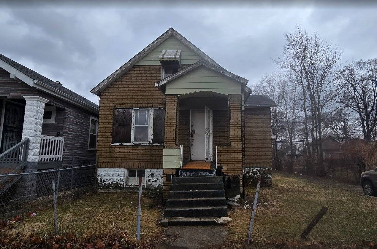 235 W 104th ST, Chicago, IL 60628