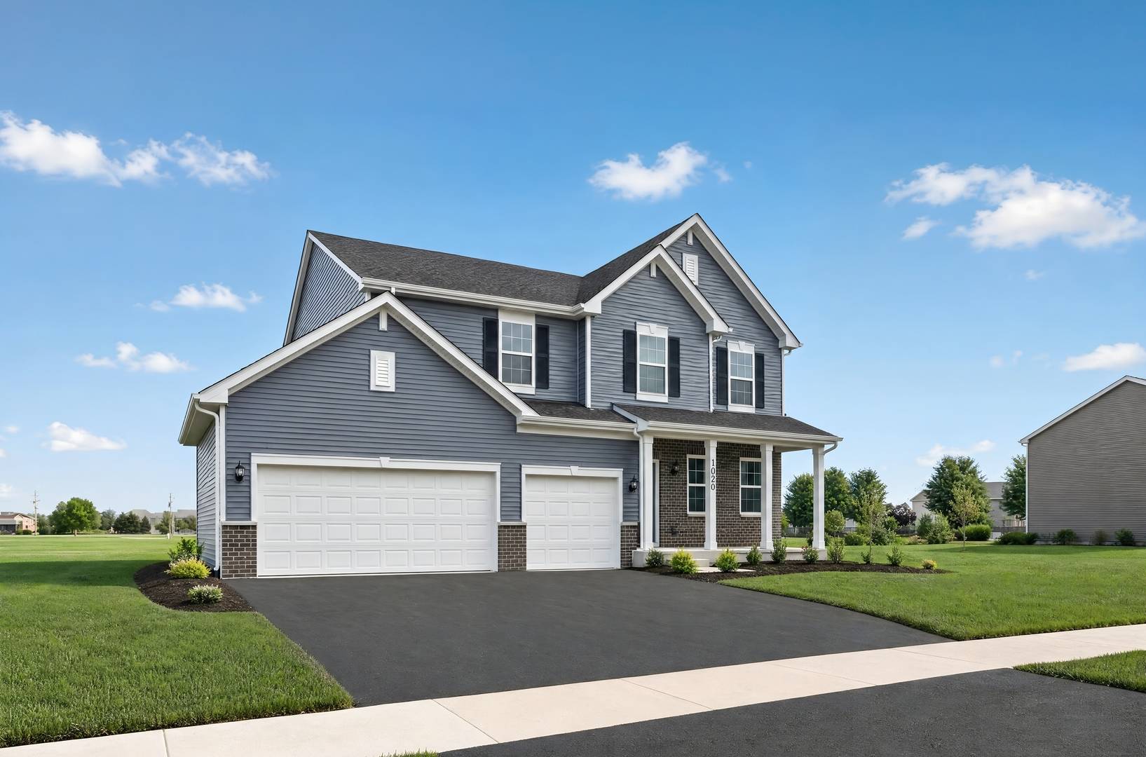 1020 Redwood LN, Minooka, IL 60447
