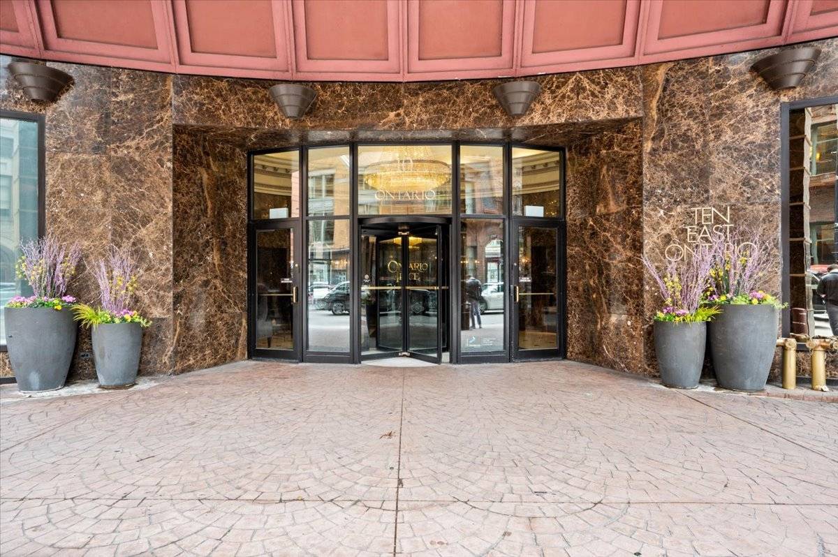 10 E ONTARIO ST #4602, Chicago, IL 60611