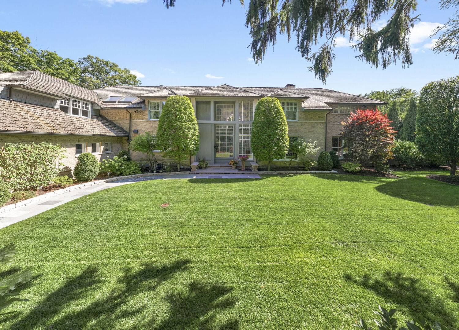 1177 Edgewood RD, Lake Forest, IL 60045
