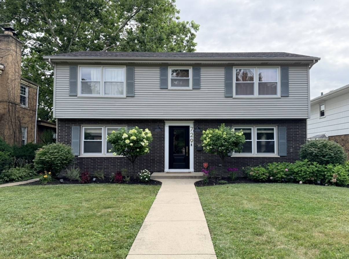 729 Latimer LN, Flossmoor, IL 60422