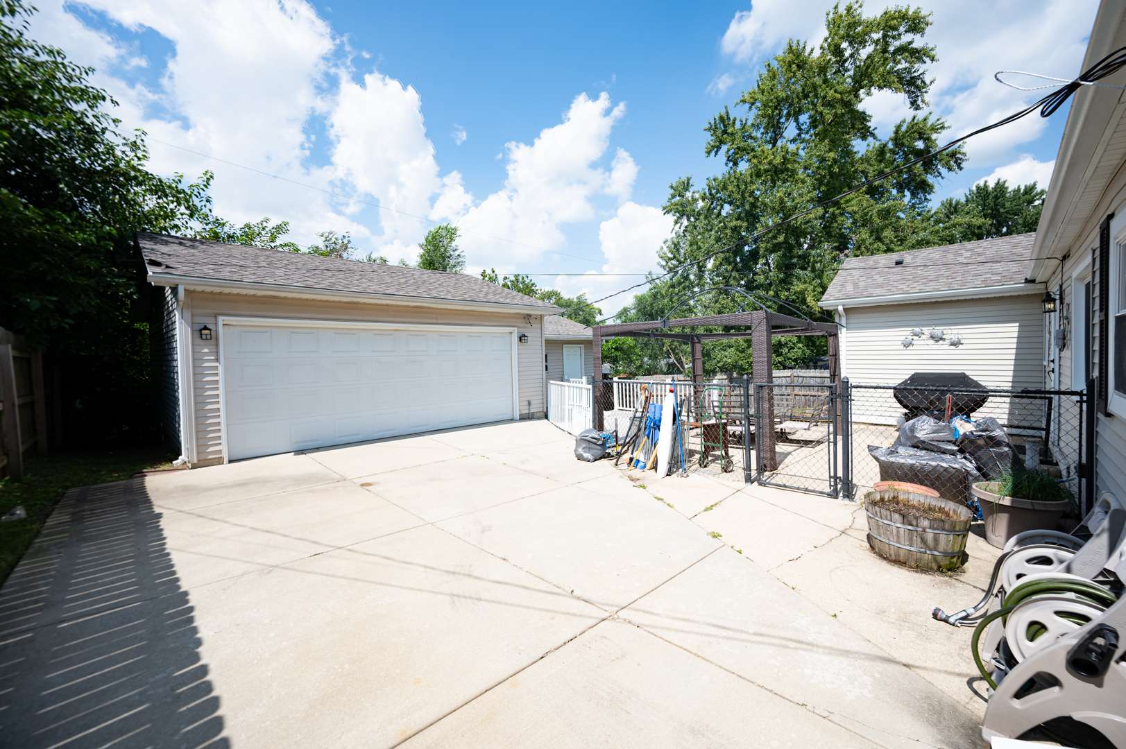 303 MacGregor RD, Lockport, IL 60441