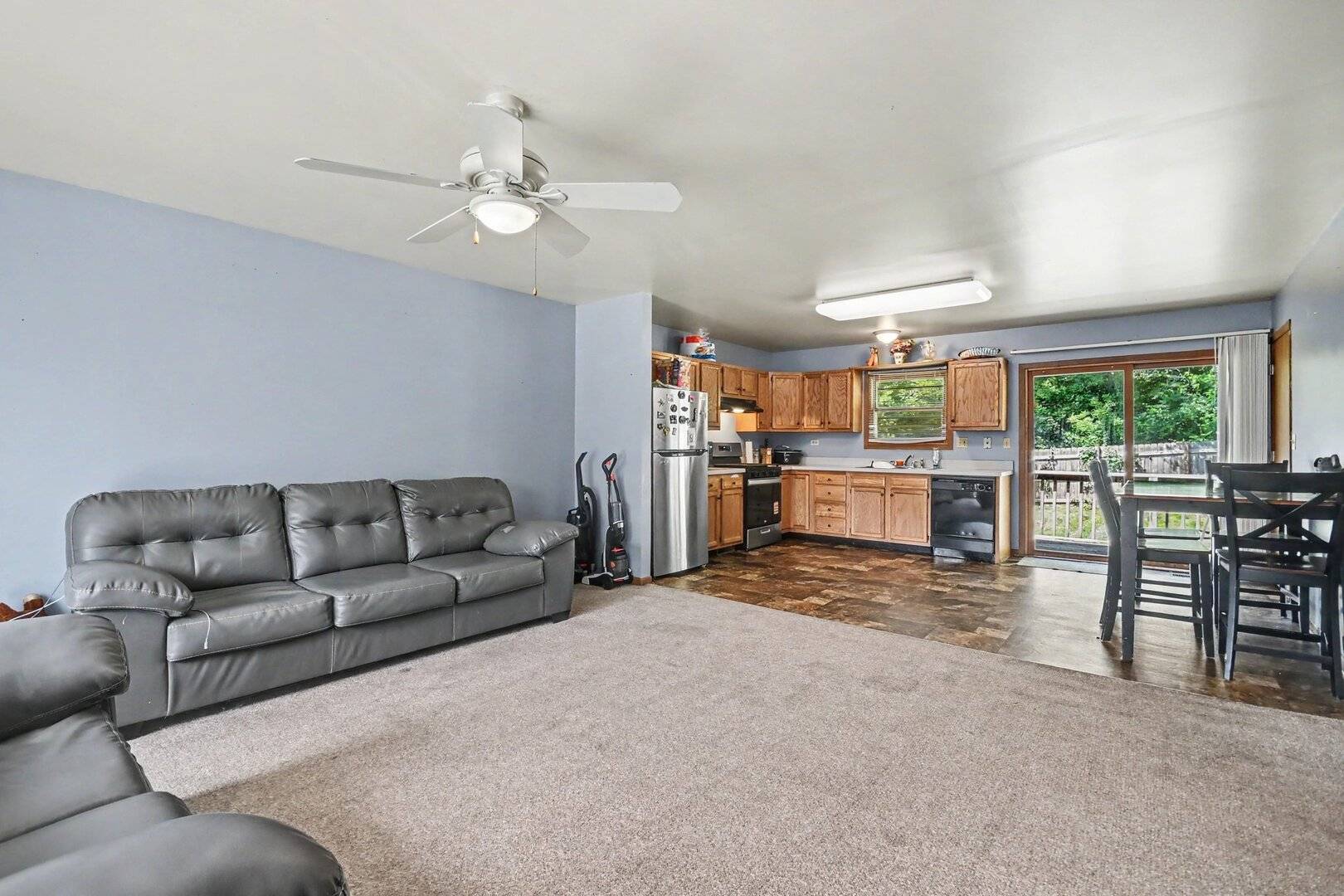 714 IL Route 59 S, Ingleside, IL 60041