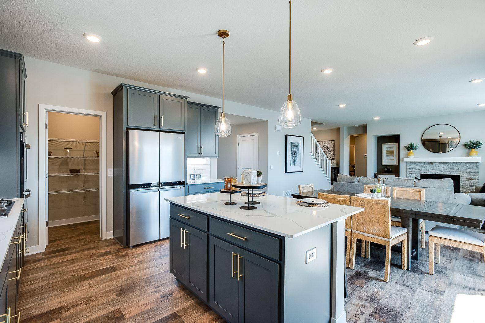 17236 Durham DR, Lakeville, MN 55044