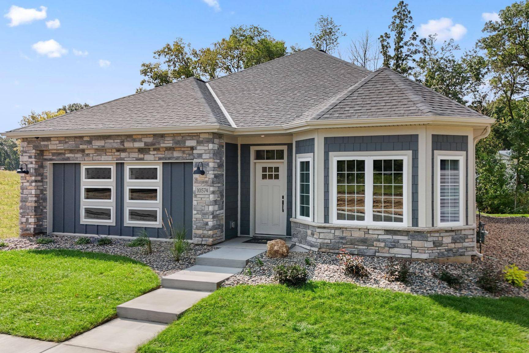 10574 Mississippi Dunes TRL S, Cottage Grove, MN 55016