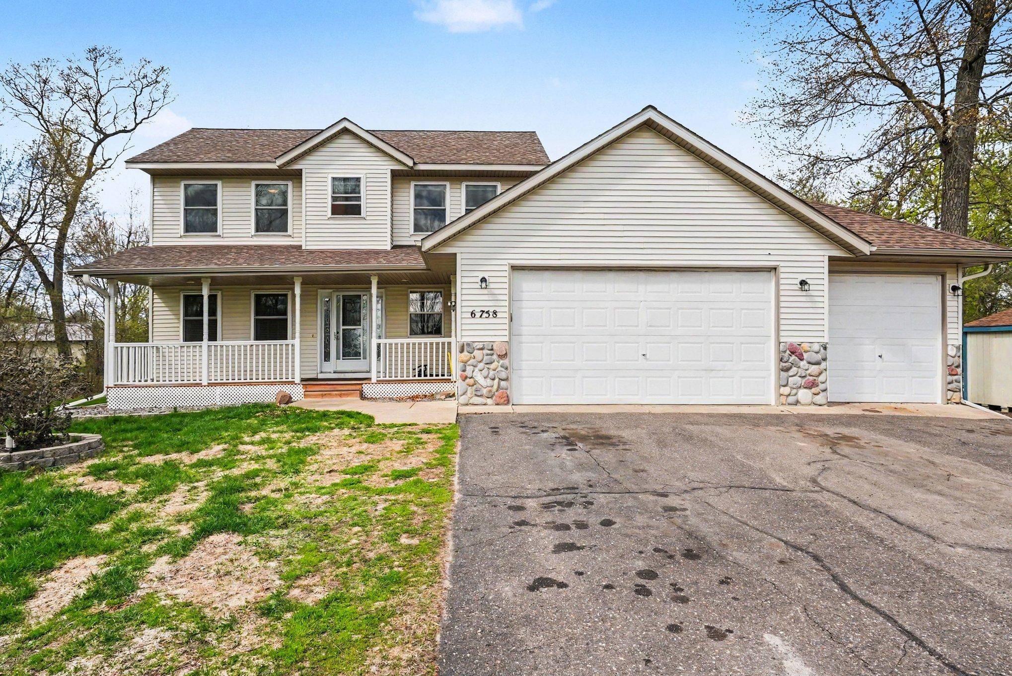 6758 401st ST, North Branch, MN 55056