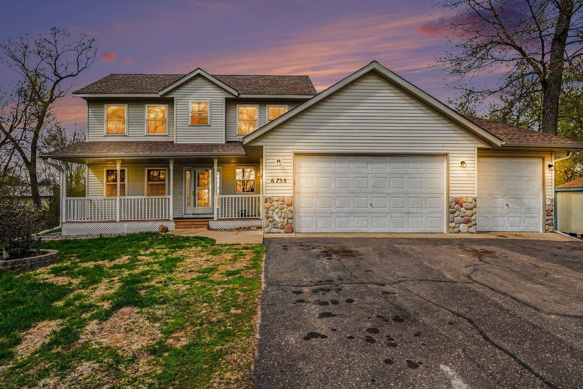 6758 401st ST, North Branch, MN 55056
