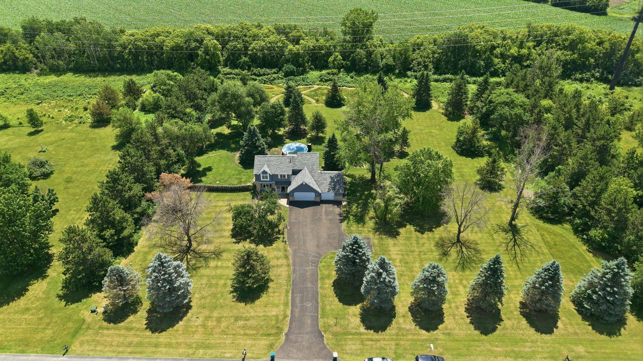 591 Spurline CIR, Hudson, WI 54016