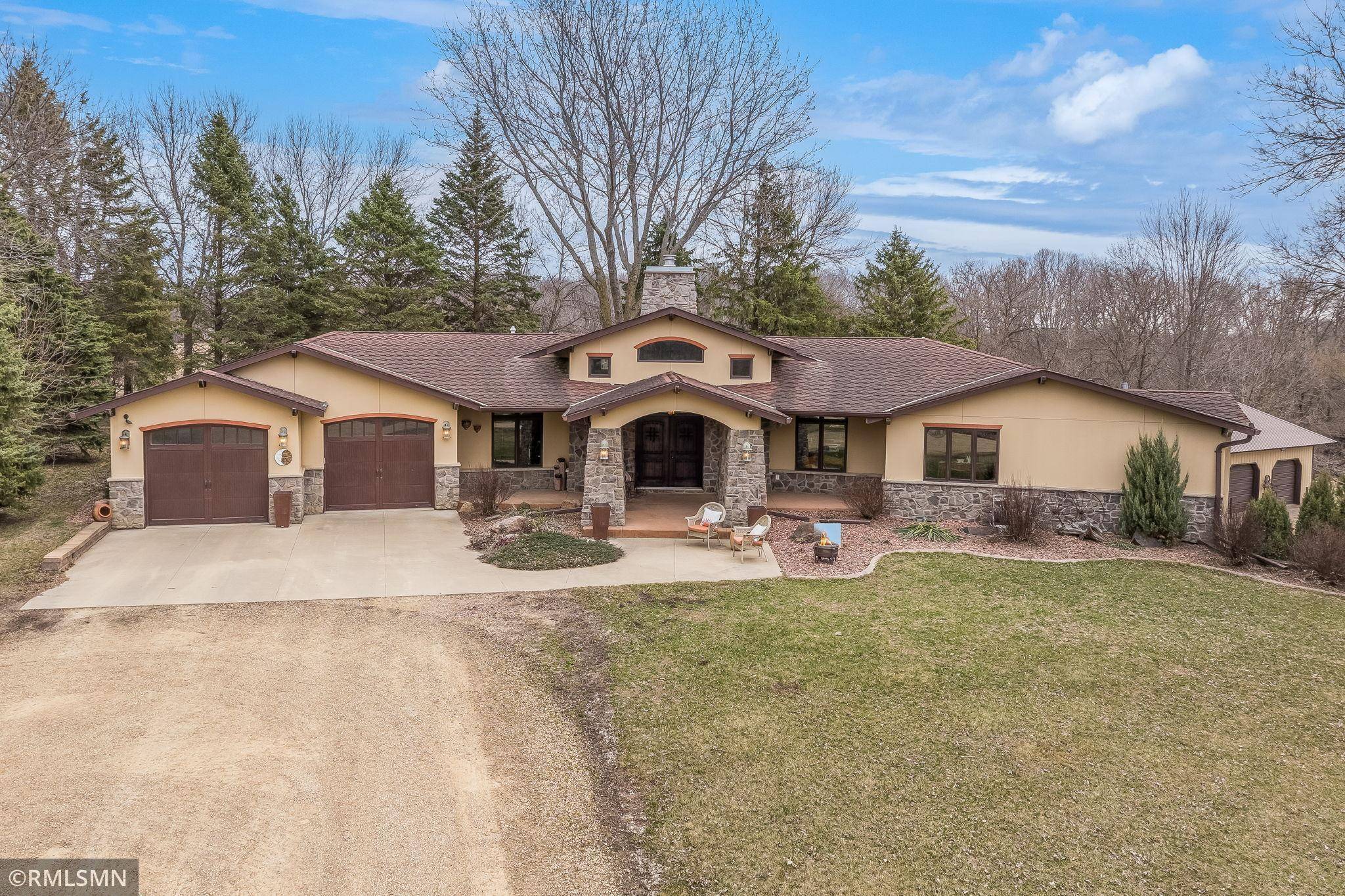 60639 211th ST, Eagle Lake, MN 56024