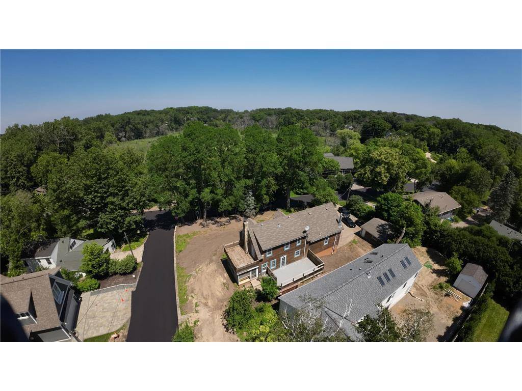 1202 La Salle ST, Wayzata, MN 55391