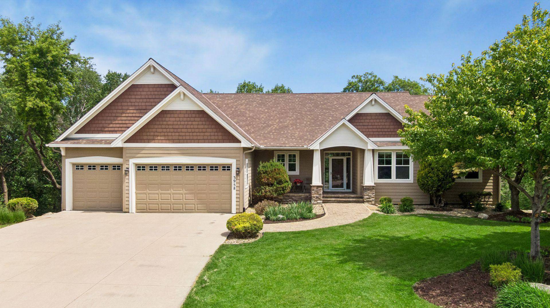 3958 Greystone RDG, Eagan, MN 55122