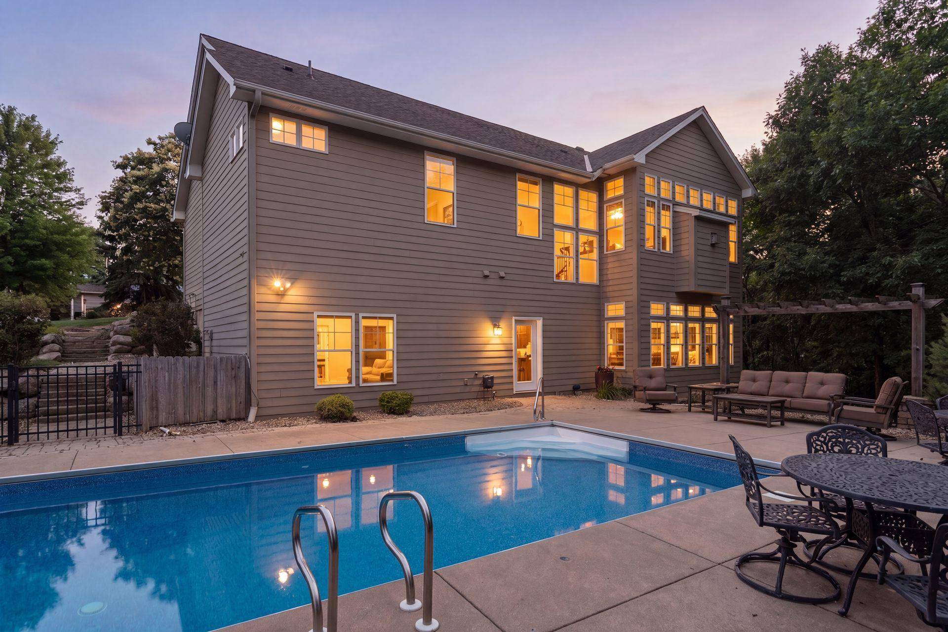3958 Greystone RDG, Eagan, MN 55122