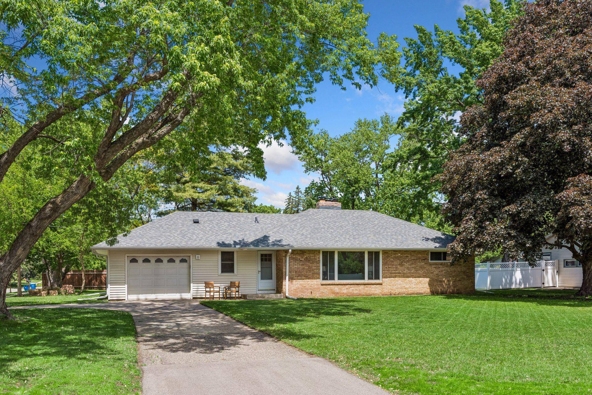 6 Mission LN, Bloomington, MN 55420