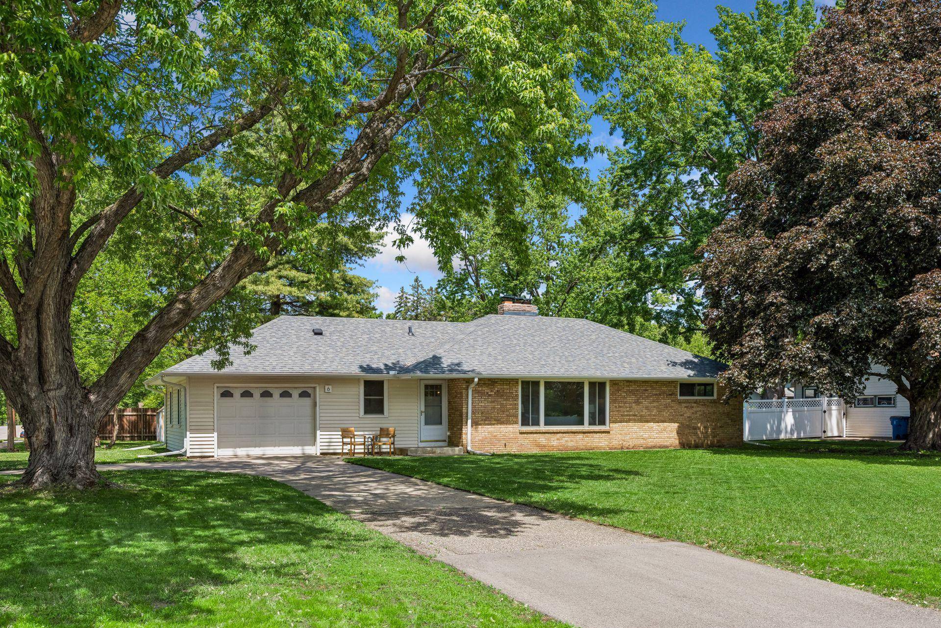 6 Mission LN, Bloomington, MN 55420