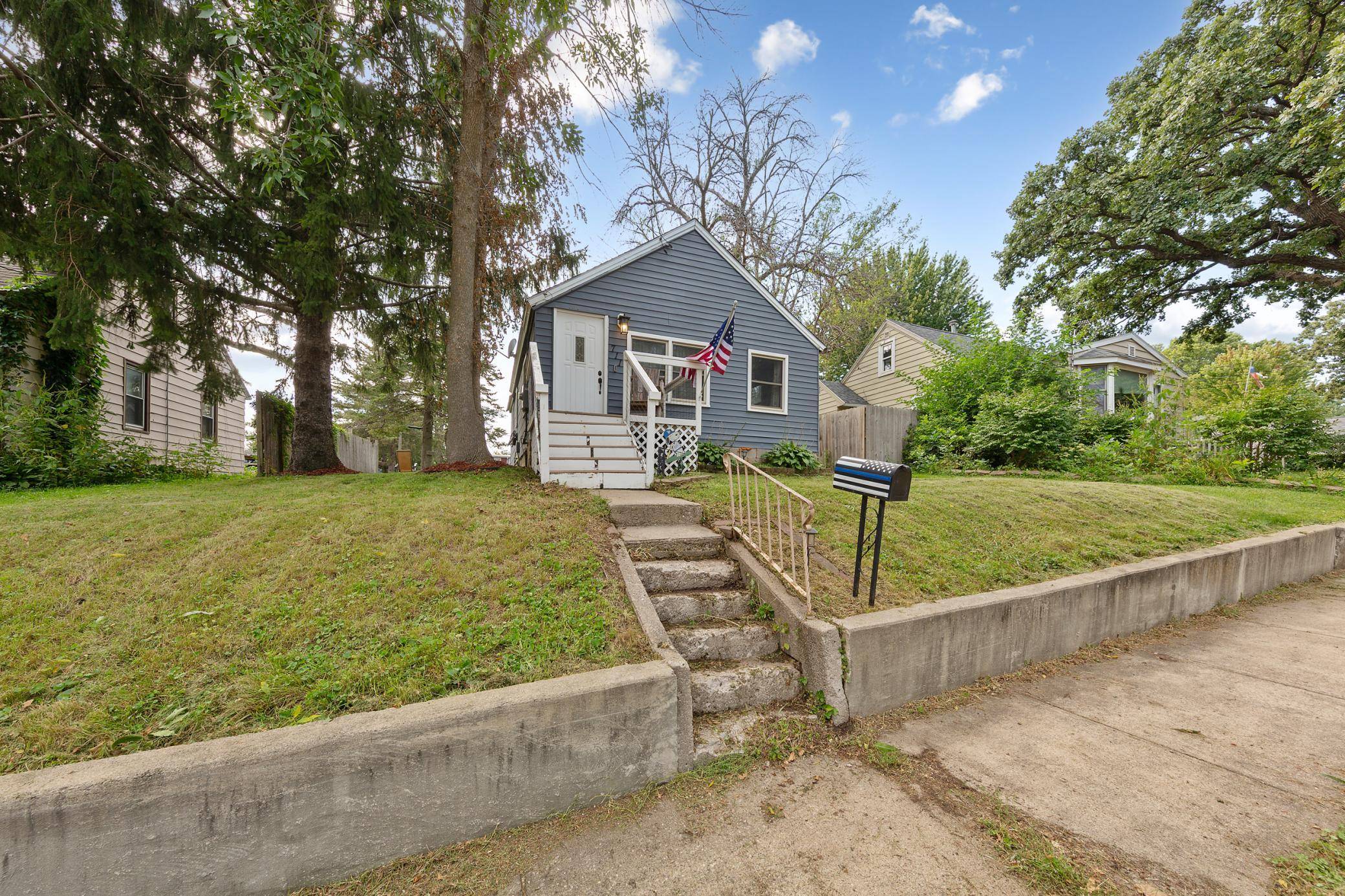 711 Saint Thomas AVE, Albert Lea, MN 56007