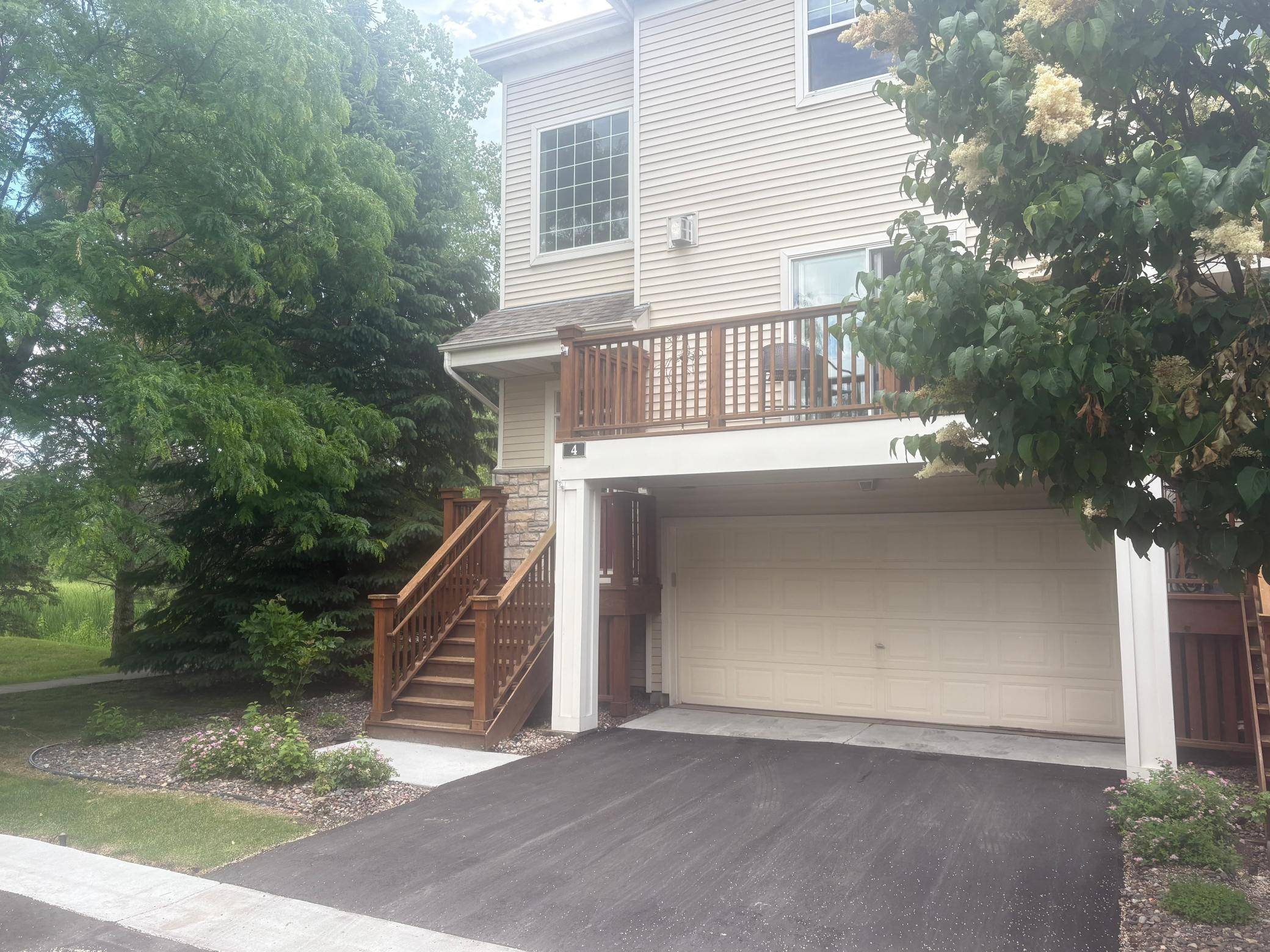 14633 Victor Hugo BLVD N #4, Hugo, MN 55038
