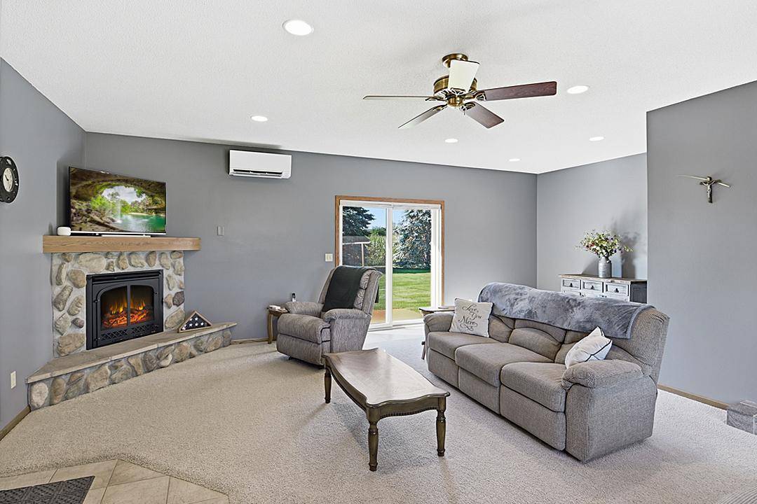 6637 229th ST, Saint Cloud, MN 56301