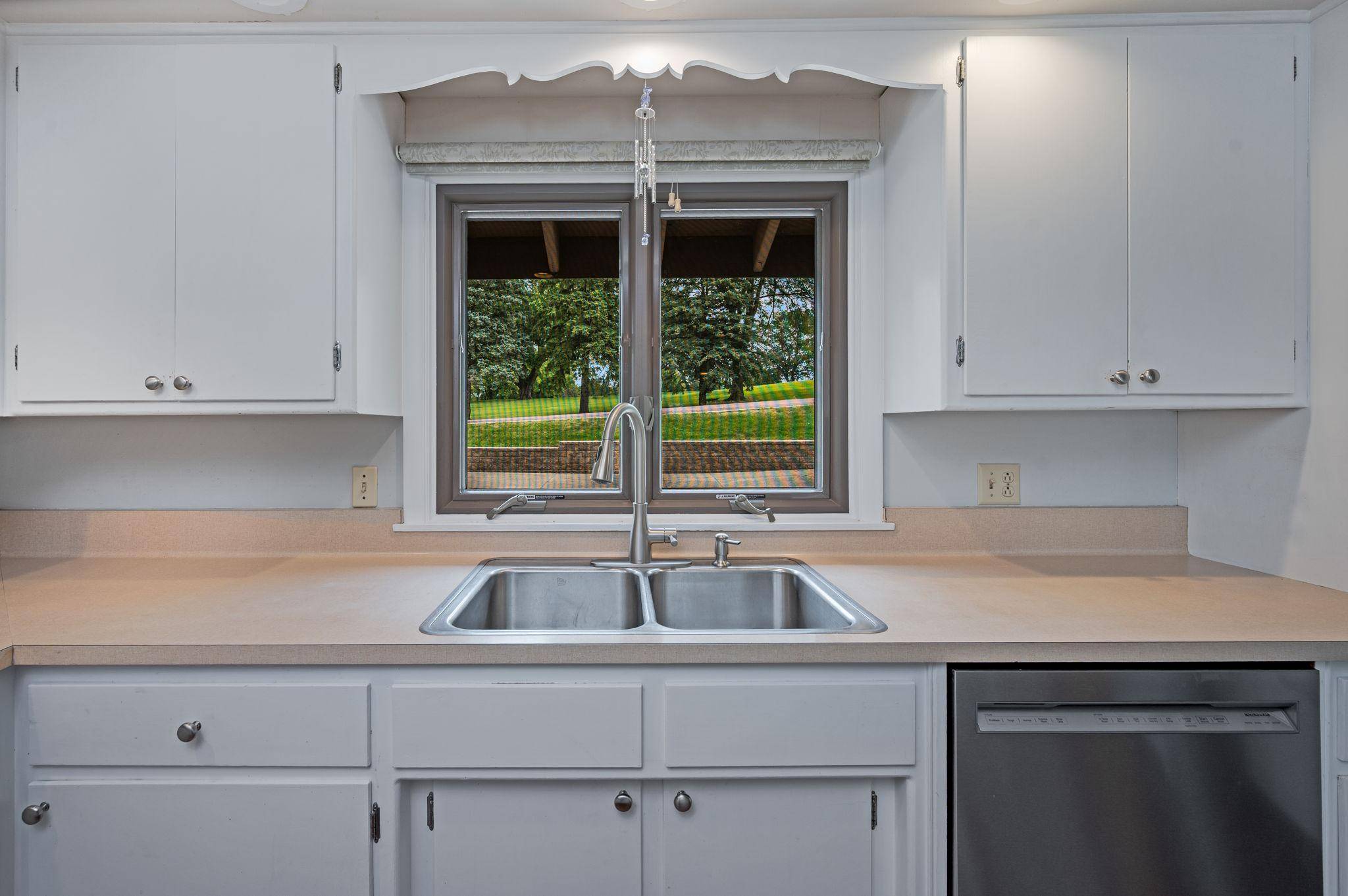 350 E Amber Lake DR, Fairmont, MN 56031