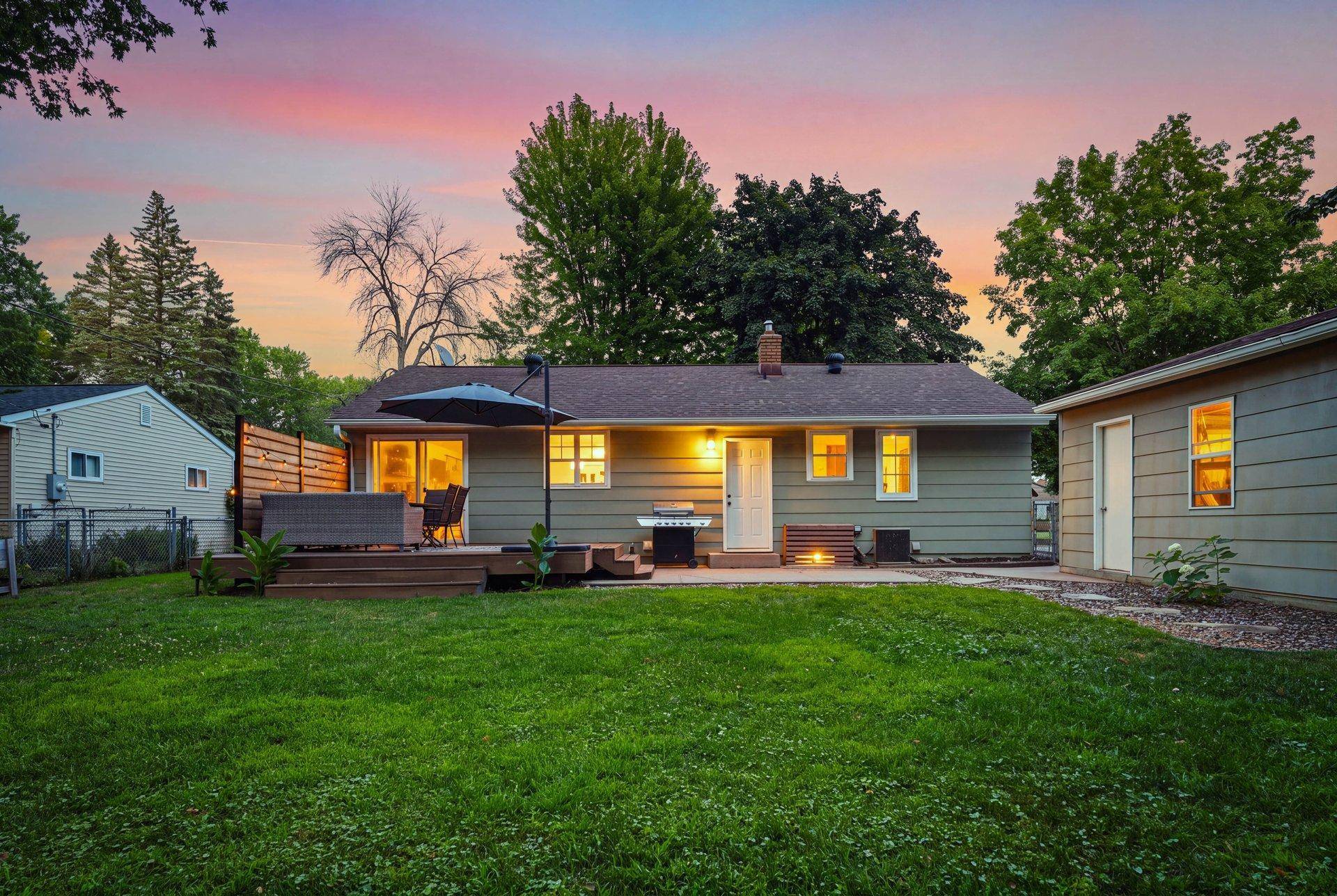 4057 Gisella BLVD, White Bear Lake, MN 55110