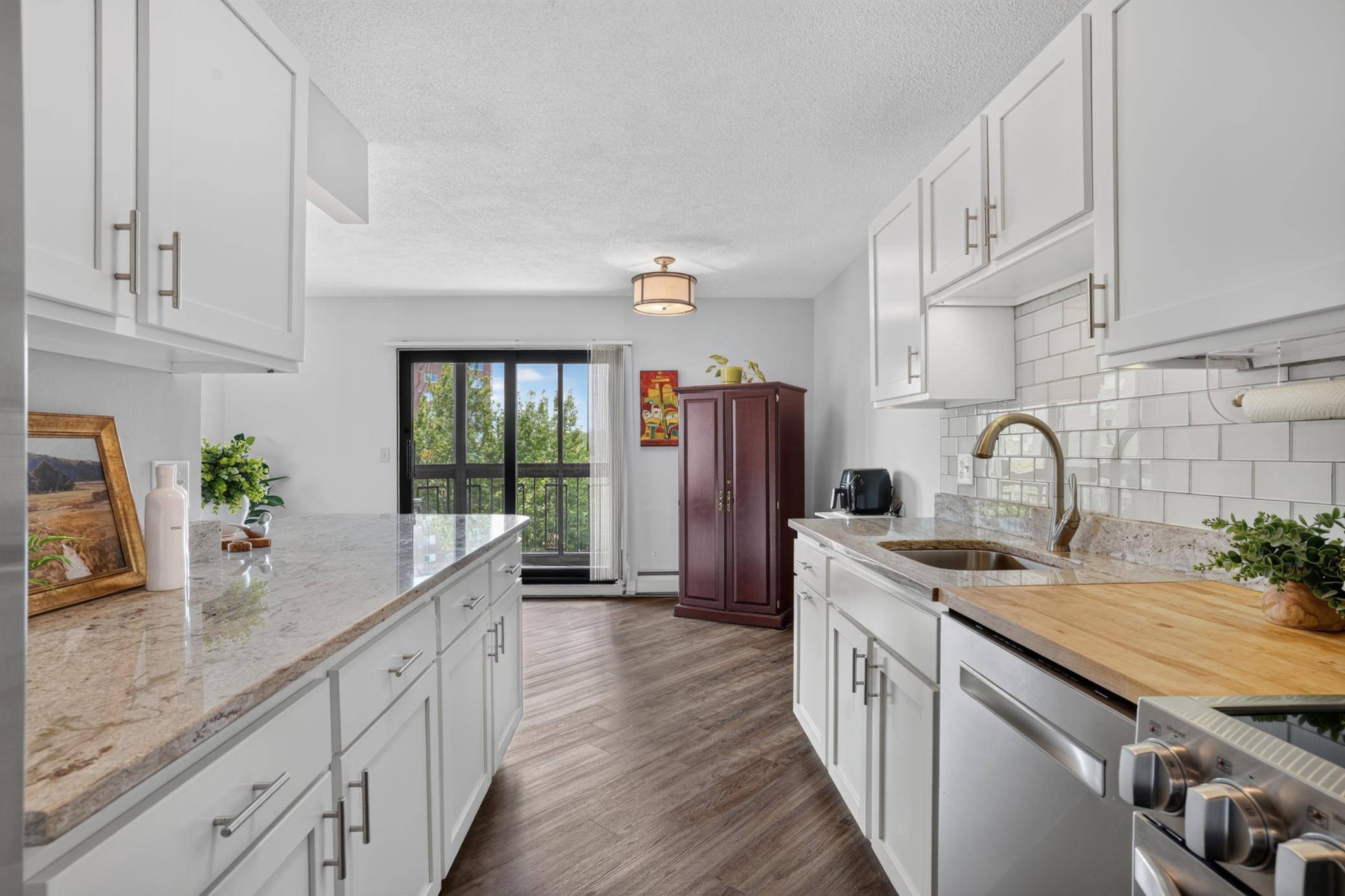 6615 Lake Shore DR S #707, Richfield, MN 55423