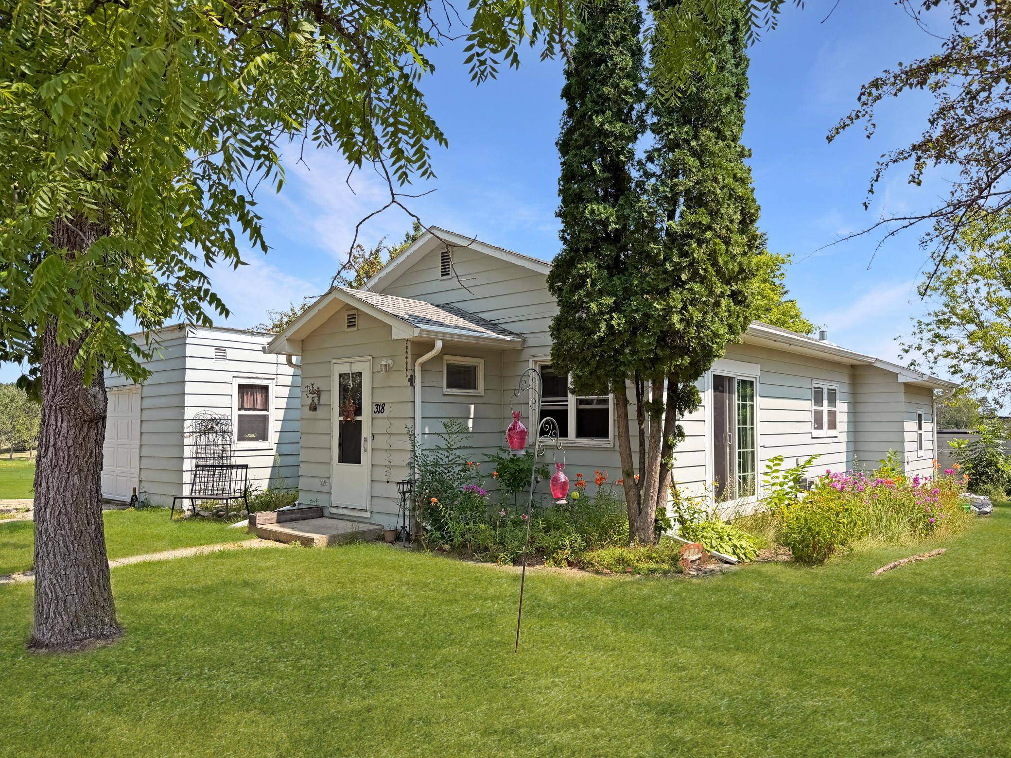 318 Clearwater AVE NW, Bagley, MN 56621