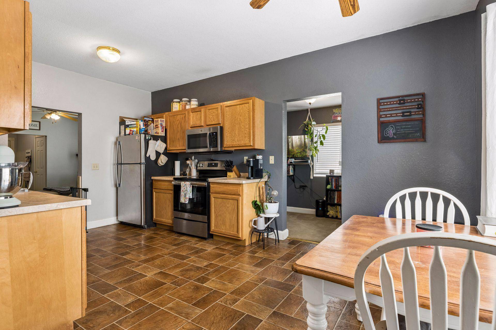 1062 Front AVE, Saint Paul, MN 55103