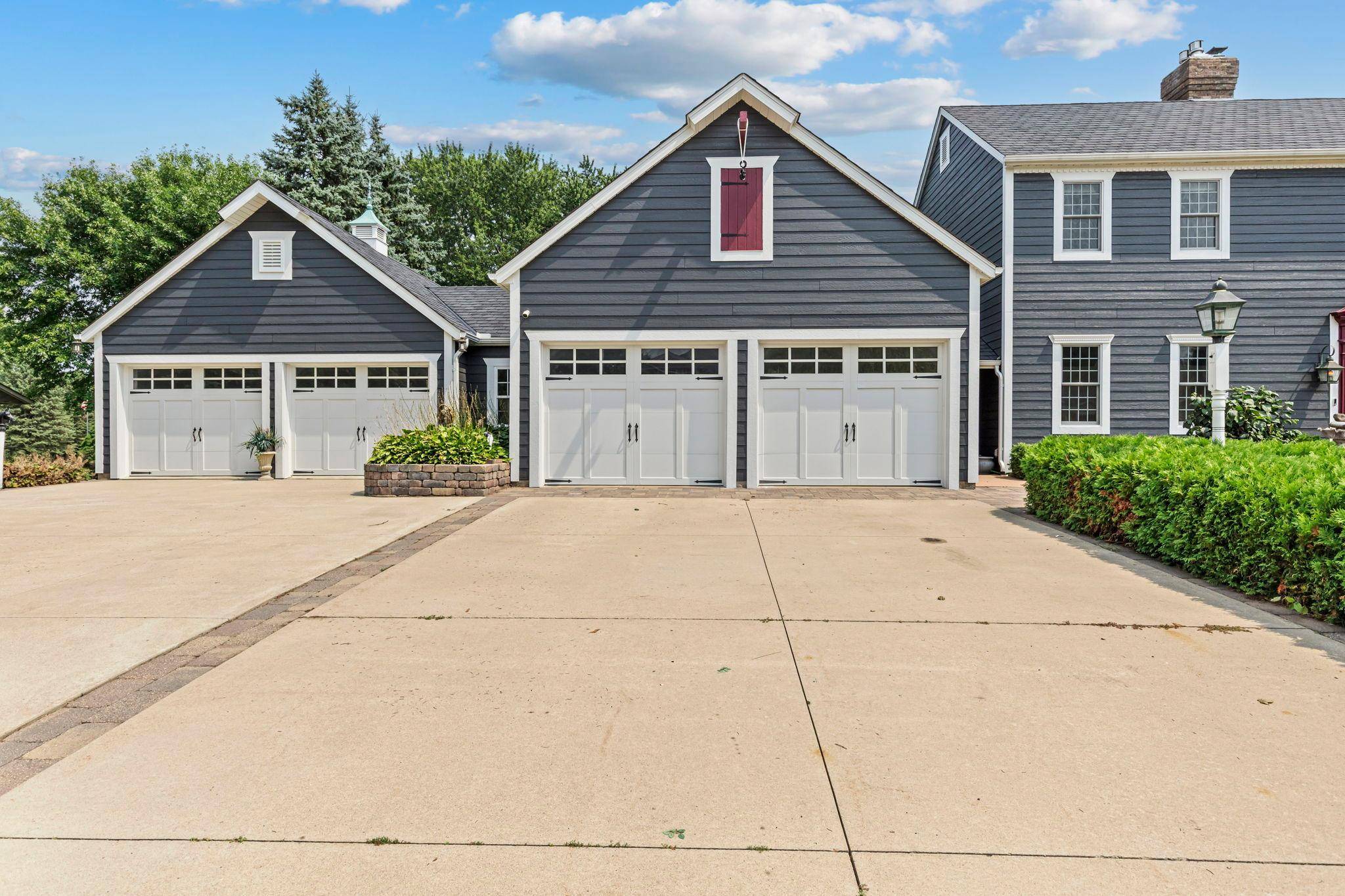 1001 Windcrest DR SE, New Prague, MN 56071