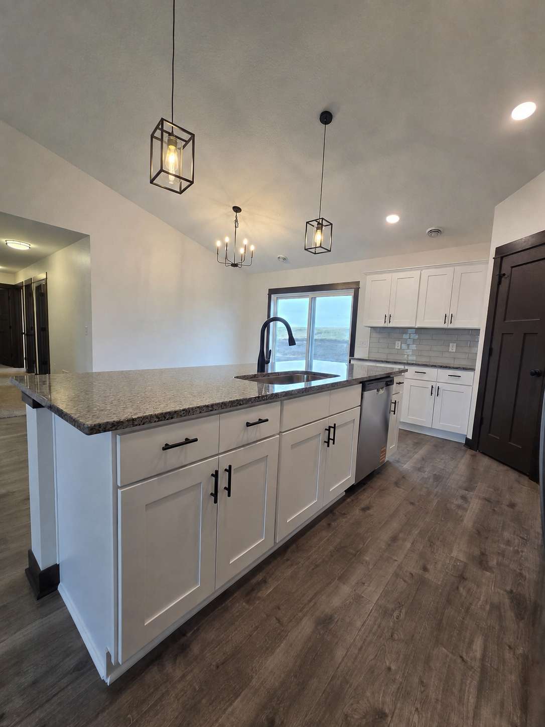350 Stoneridge LN NE, Owatonna, MN 55060