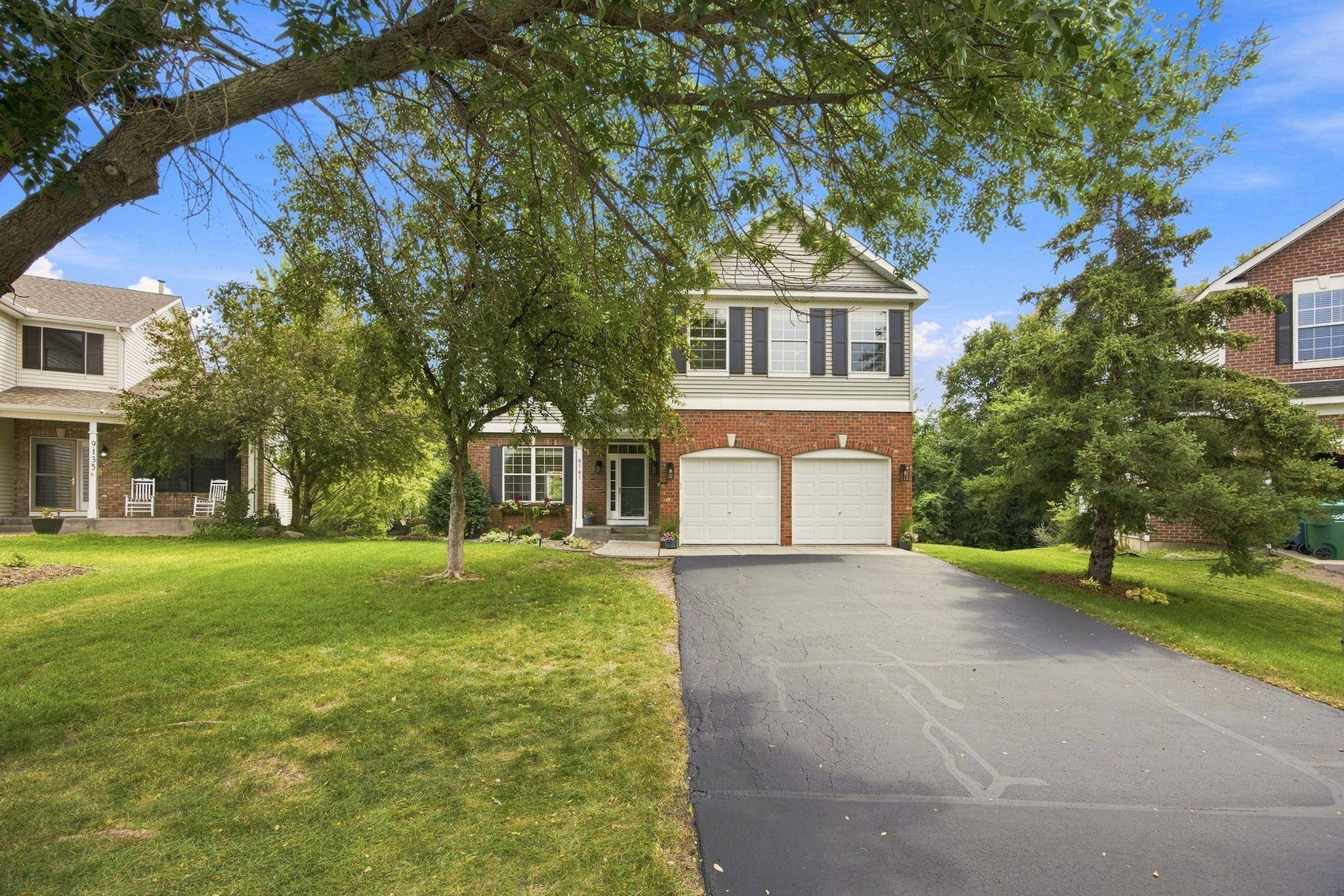 9141 Merrimac LN N, Maple Grove, MN 55311