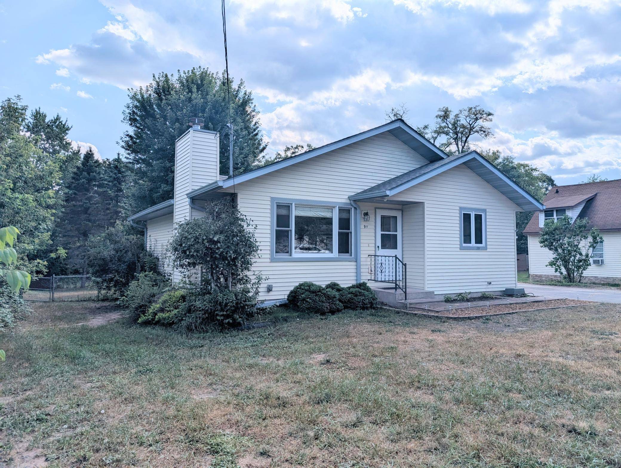 911 Grant ST, Spooner, WI 54801