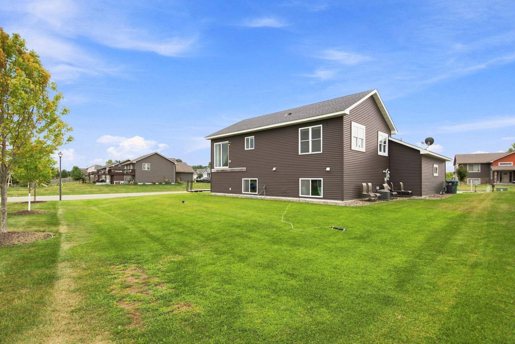 270 Prairie RD, New Richmond, WI 54017