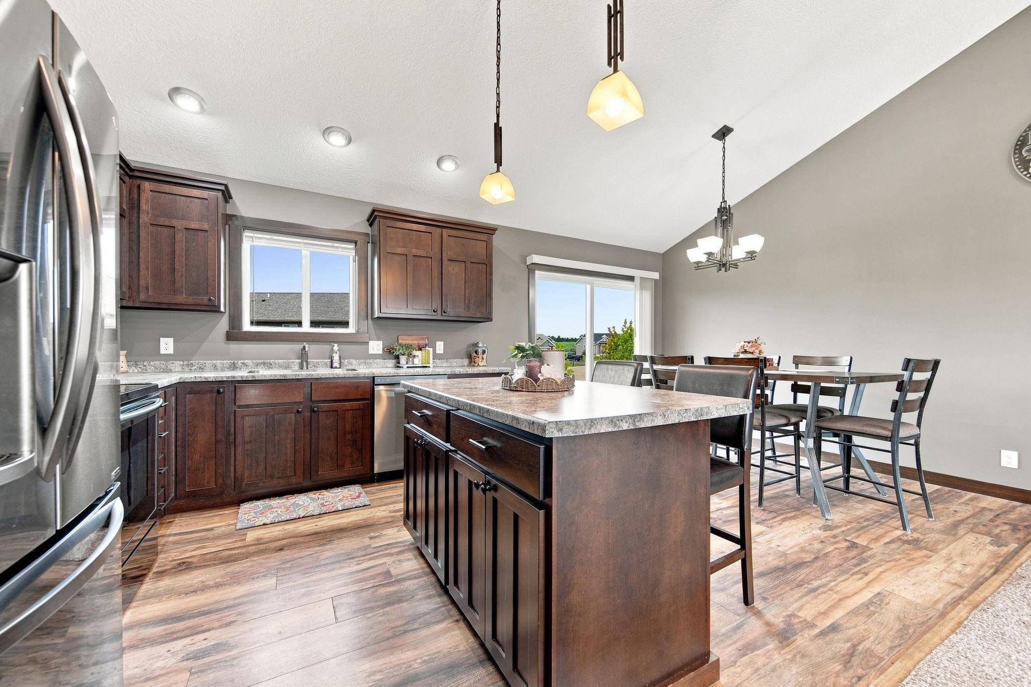 270 Prairie RD, New Richmond, WI 54017