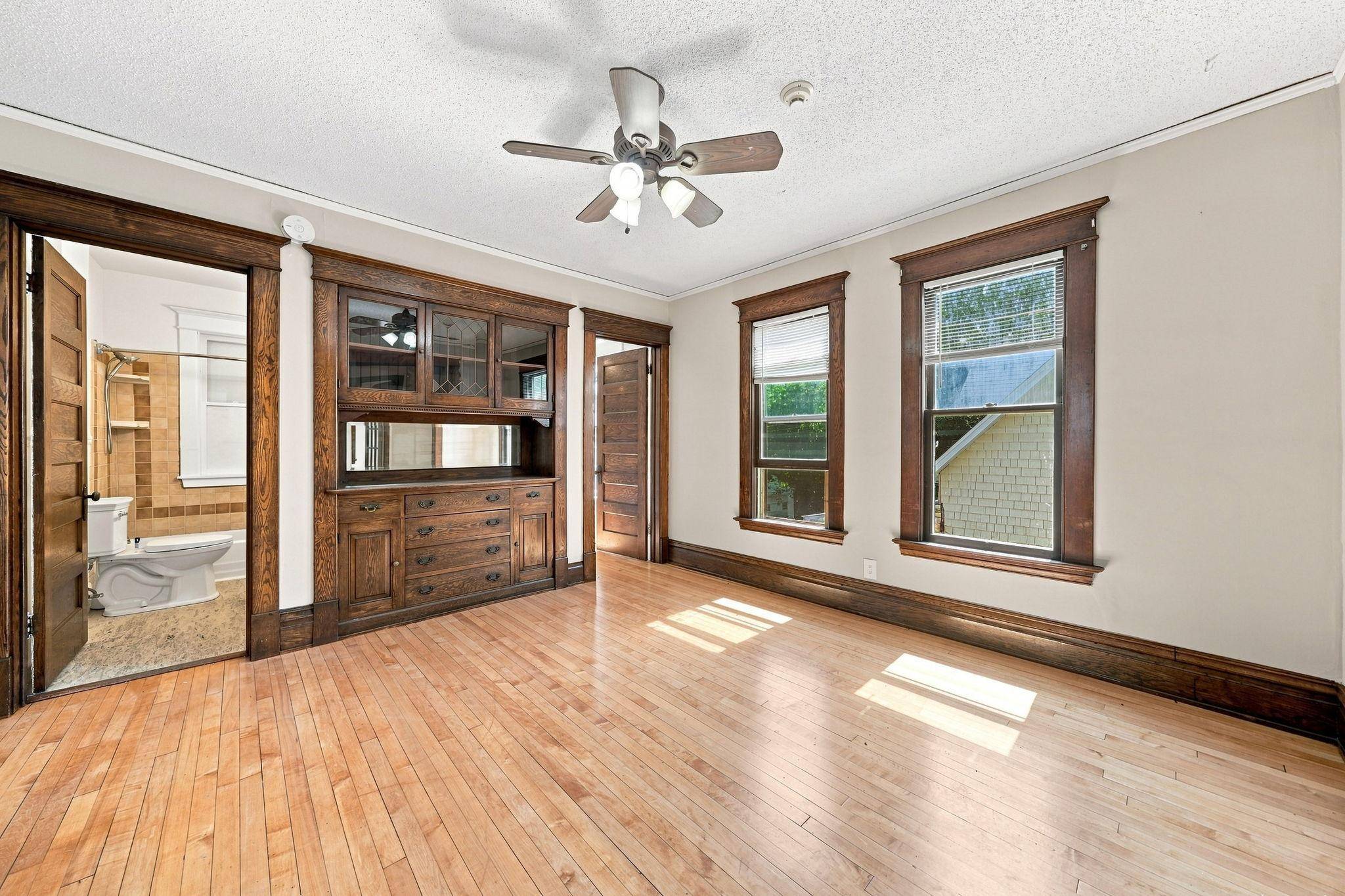 1174 14th AVE SE, Minneapolis, MN 55414