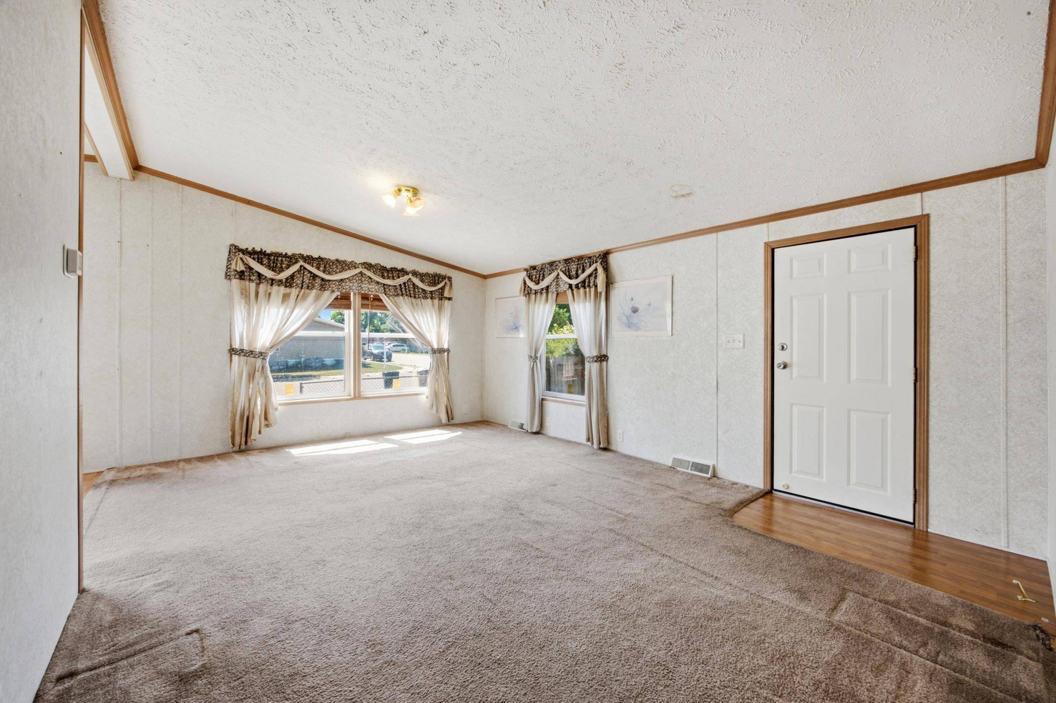 1002 3 1/2 AVE E, West Fargo, ND 58078