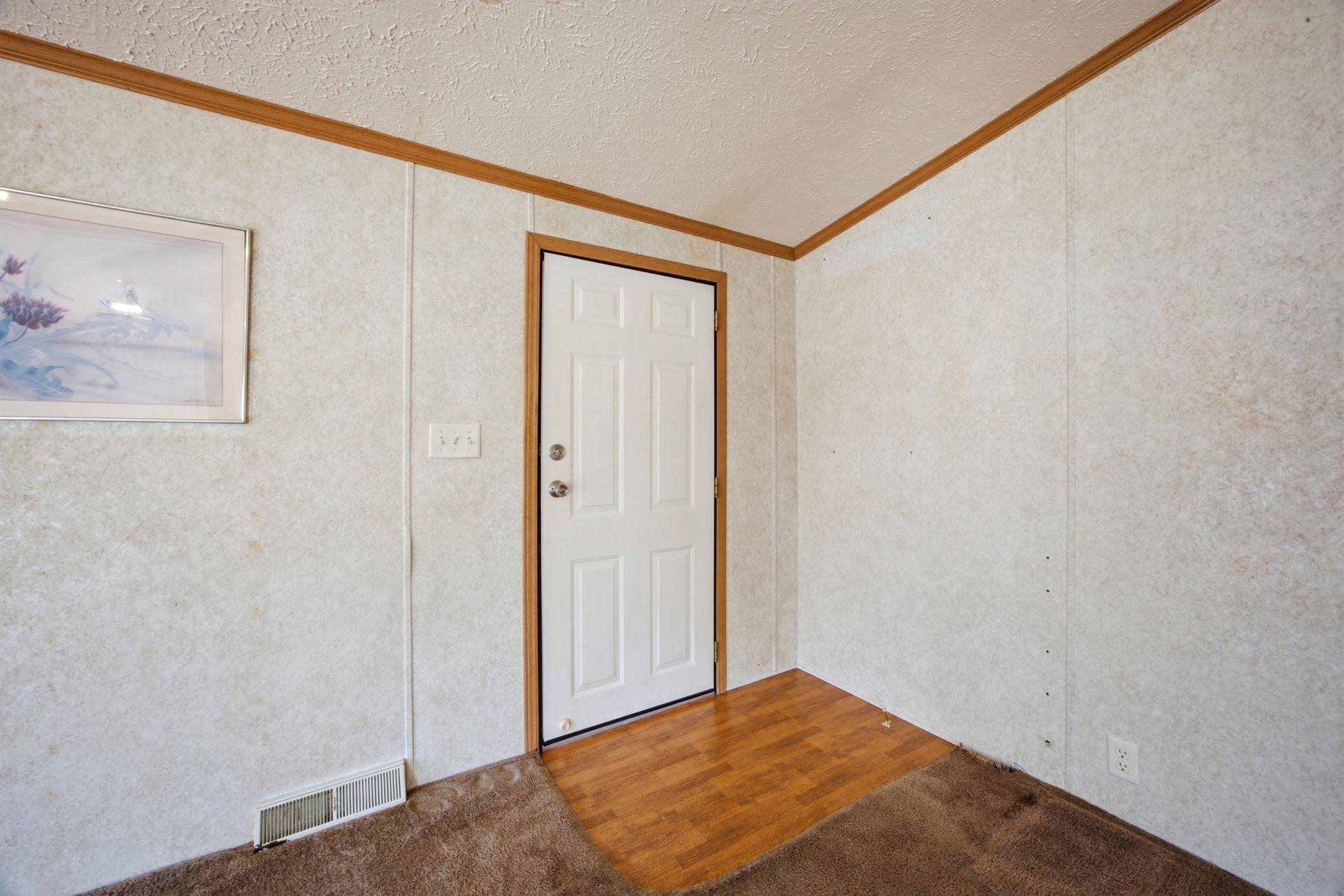 1002 3 1/2 AVE E, West Fargo, ND 58078