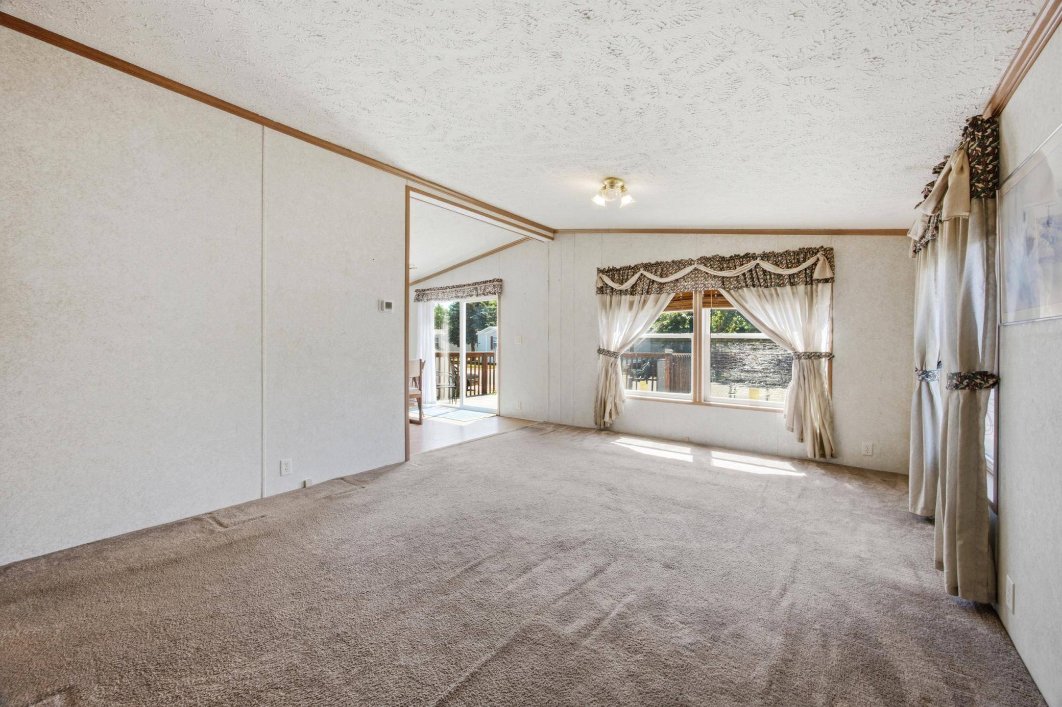 1002 3 1/2 AVE E, West Fargo, ND 58078